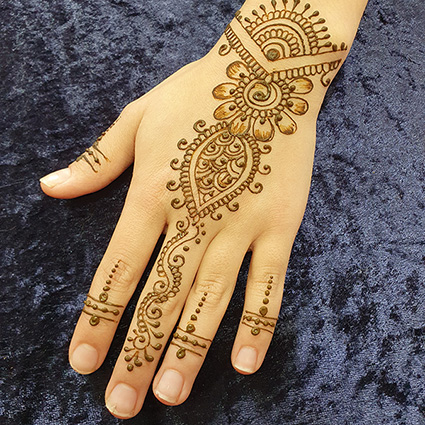 Henna Art - The Night Market