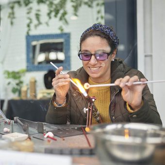 Glassical Art + Earrings P1133079_hero